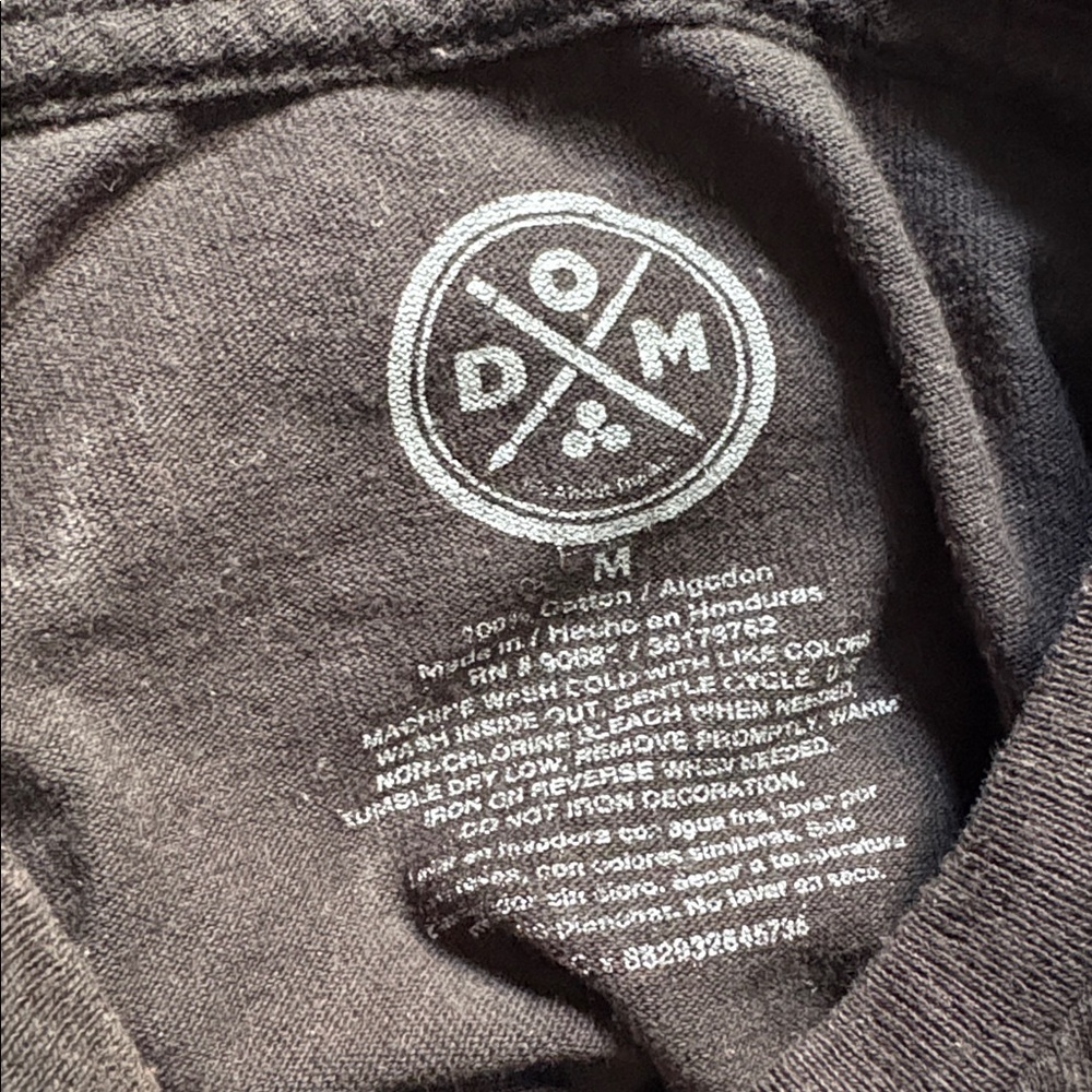 DOM | Alien Tee - Picture 3 of 3